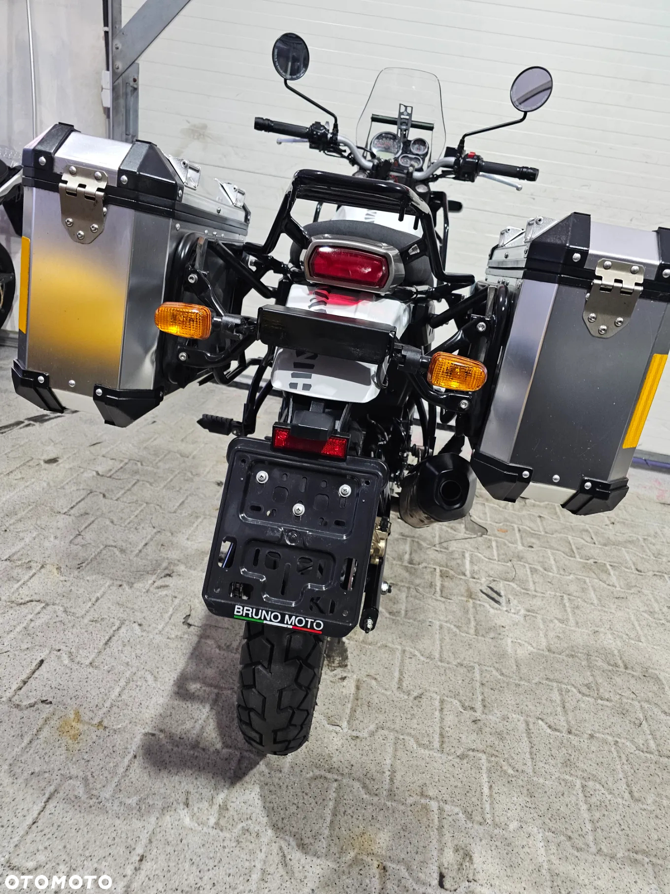 Royal Enfield Himalayan - 24