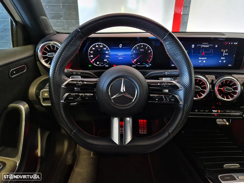 Mercedes-Benz A 200 AMG Line Aut. - 21