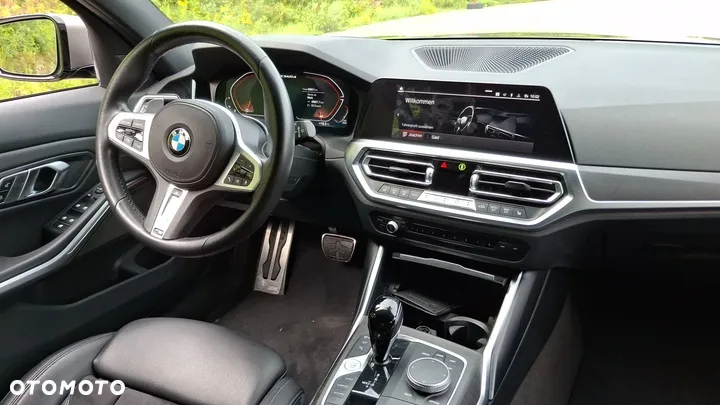 BMW Seria 3 M340d Touring xDrive - 14