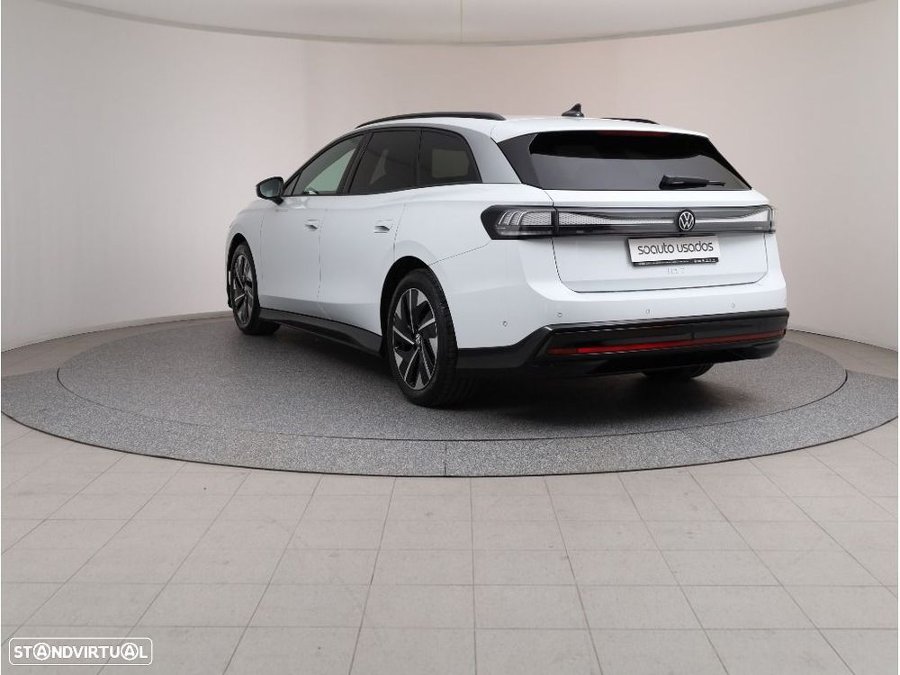 VW ID.7 77 kWh Pro Urban - 10