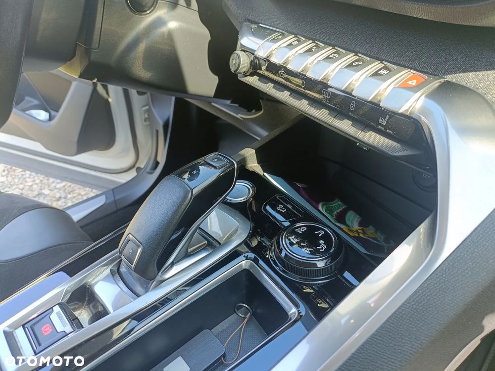 Peugeot 3008 2.0 BlueHDi Crossway S&S EAT8 - 29