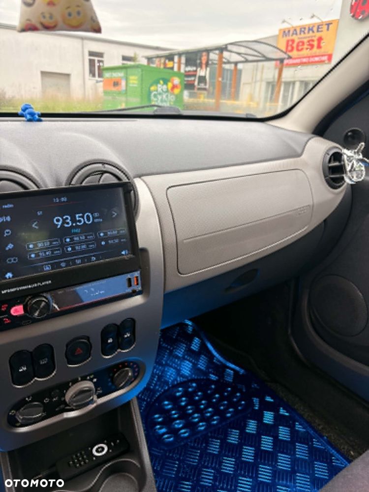Dacia Sandero 1.2 16V - 9