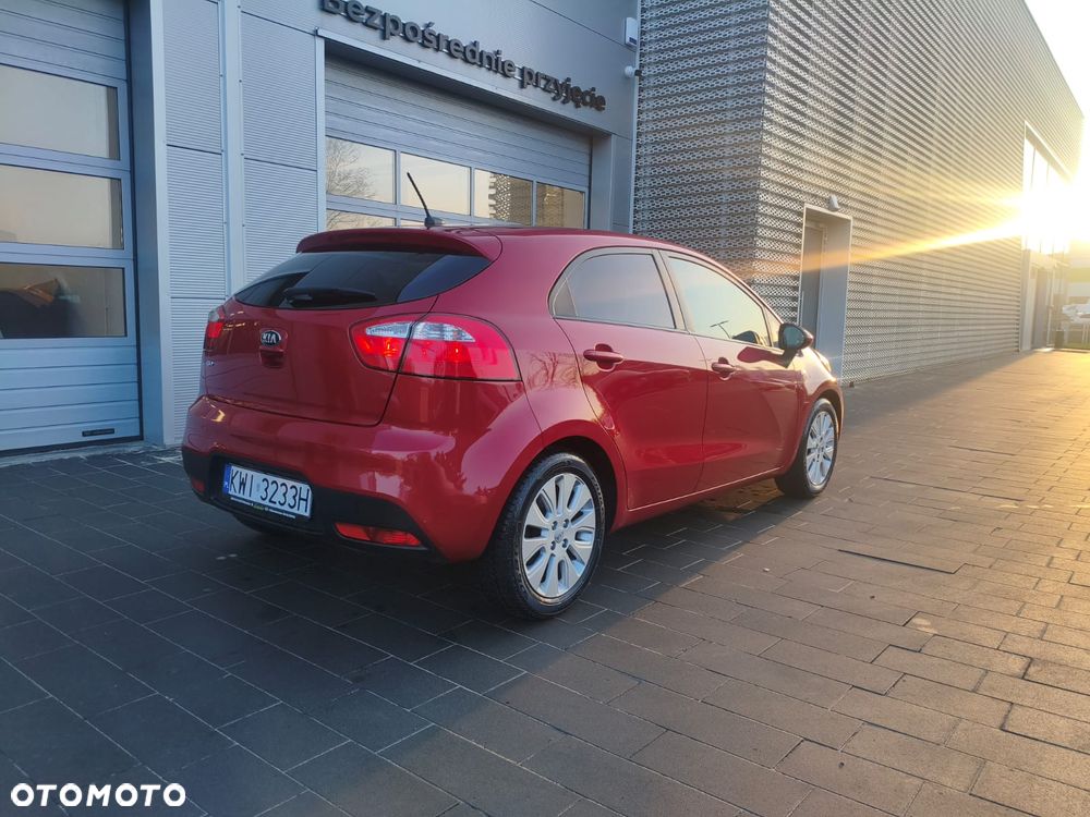 Kia Rio 1.4 Automatik Fifa World Cup Edition - 2