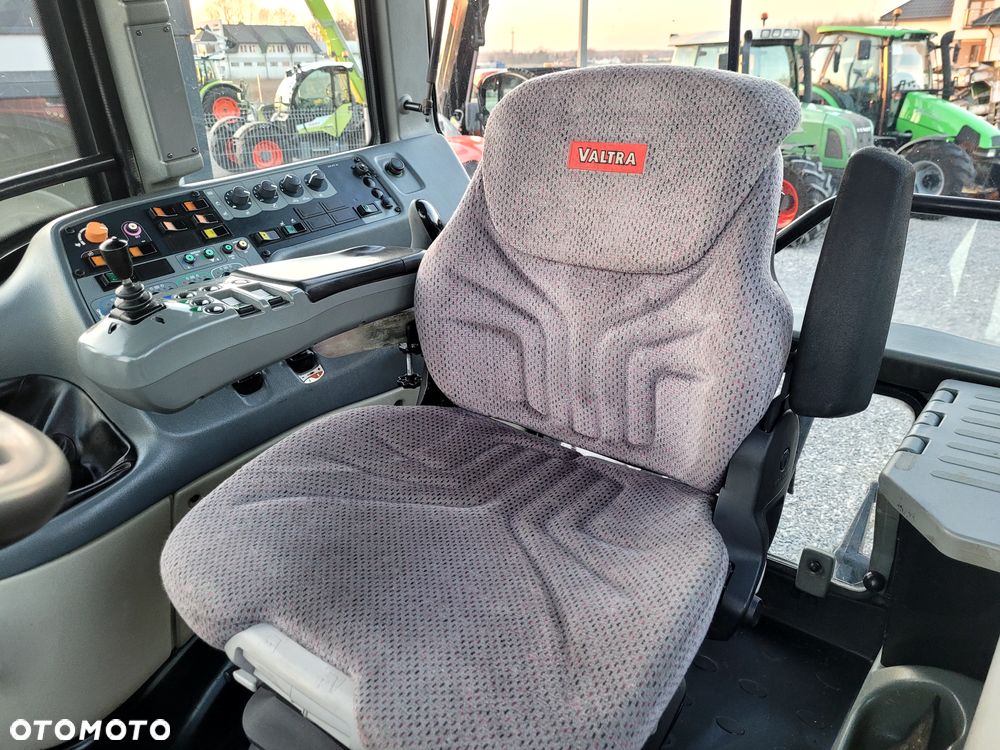 Valtra T 160 HI-TECH VALMET - 14