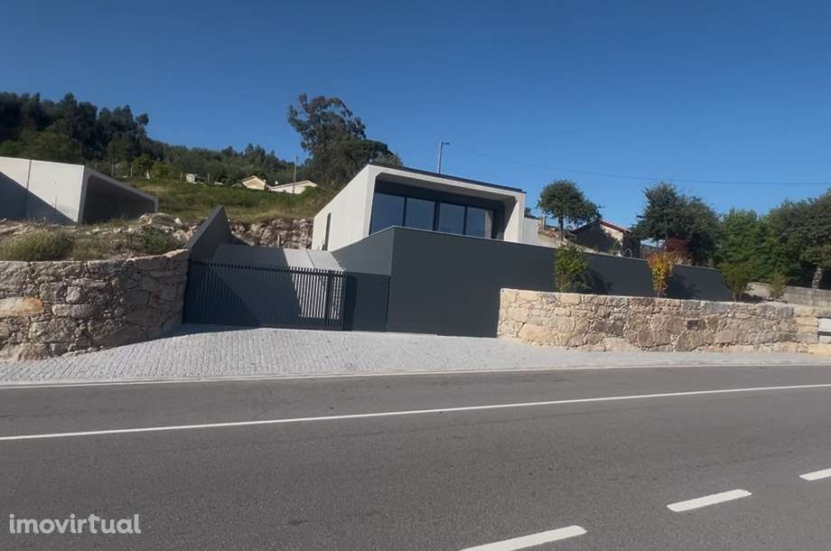 Moradia T3 Venda em Leitões, Oleiros e Figueiredo,Guimarães - Grande imagem: 2/38