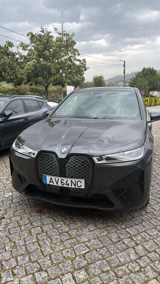 BMW iX xDrive 40 Pack Desportivo - 2