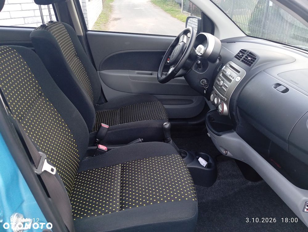 Daihatsu Sirion 1.3 - 27