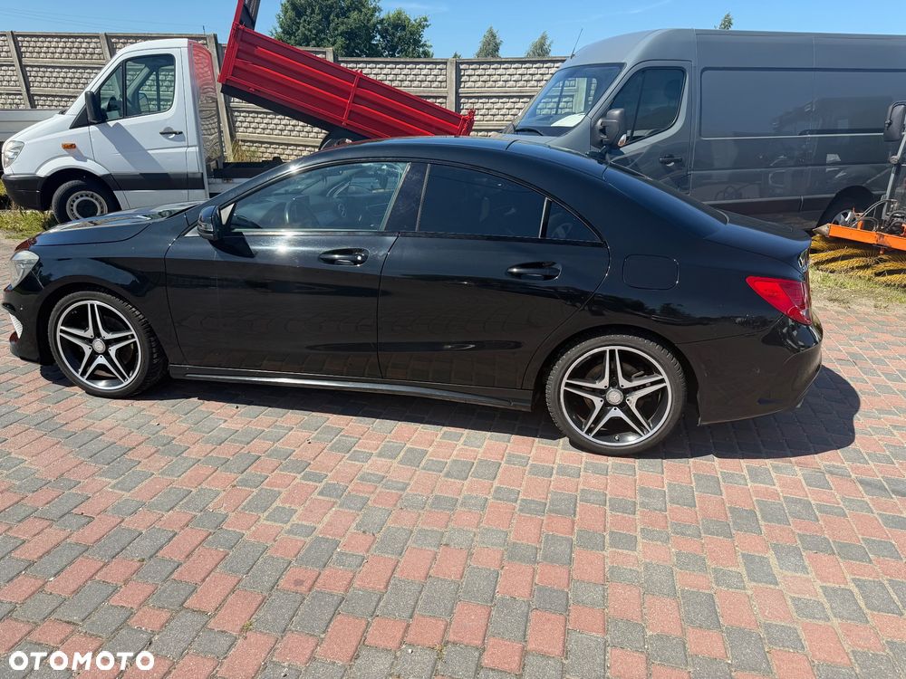 Mercedes-Benz CLA 200 7G-DCT AMG Line - 1