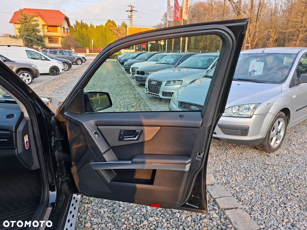 Mercedes-Benz GLK 220 CDI DPF 4Matic BlueEFFICIENCY 7G-TRONIC - 18