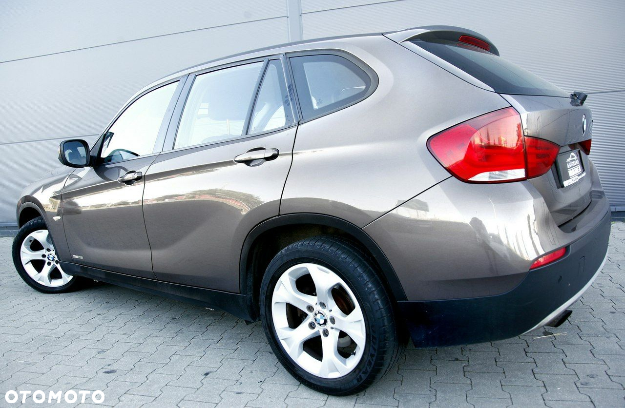 BMW X1 sDrive18i - 27