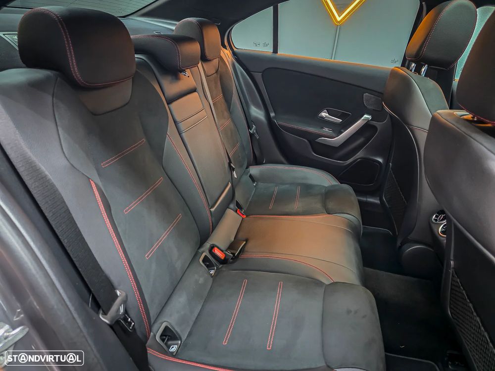 Mercedes-Benz A 180 Limousine d Business Solutions Aut. - 17