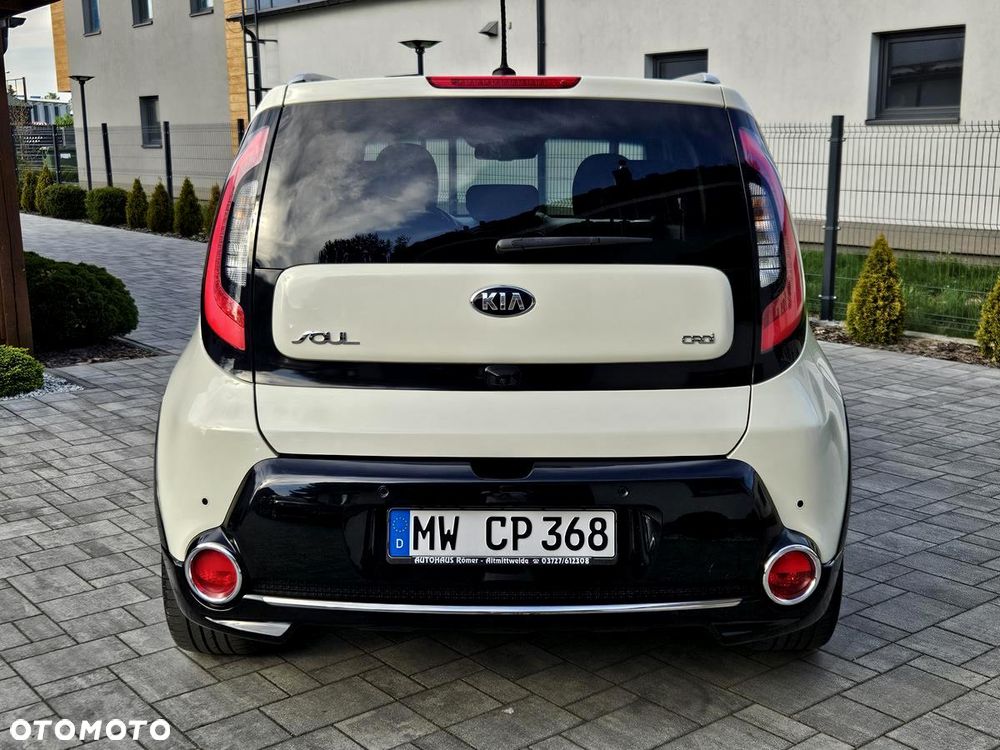 Kia Soul 1.6 CRDI Dream Team Edition - 9