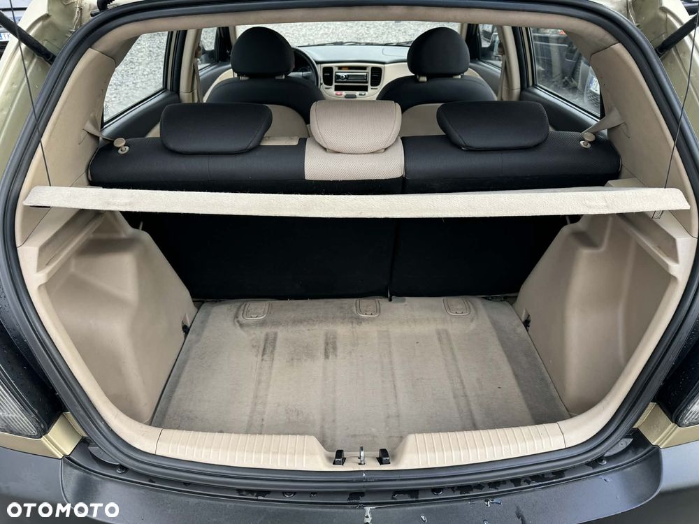 Kia Rio 1.5 CRDi Family + - 14