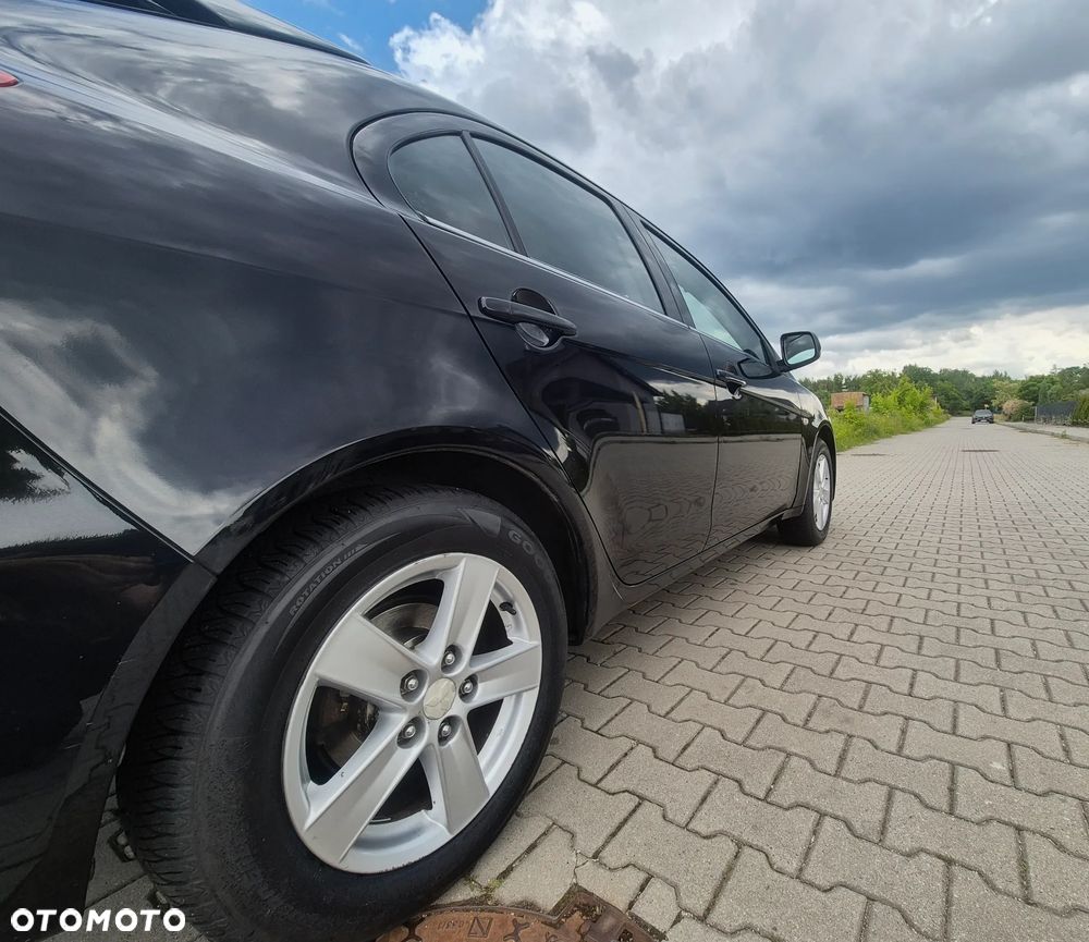 Mitsubishi Lancer 1.8 Intense - 18