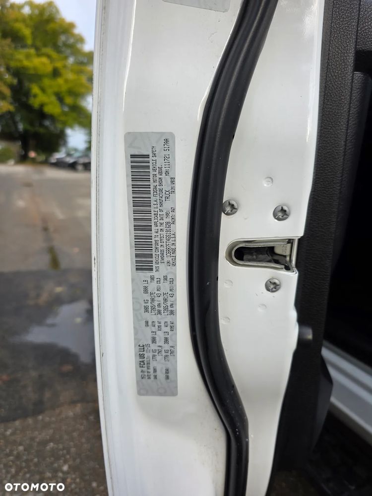 Dodge RAM 5.7 4x4 - 3