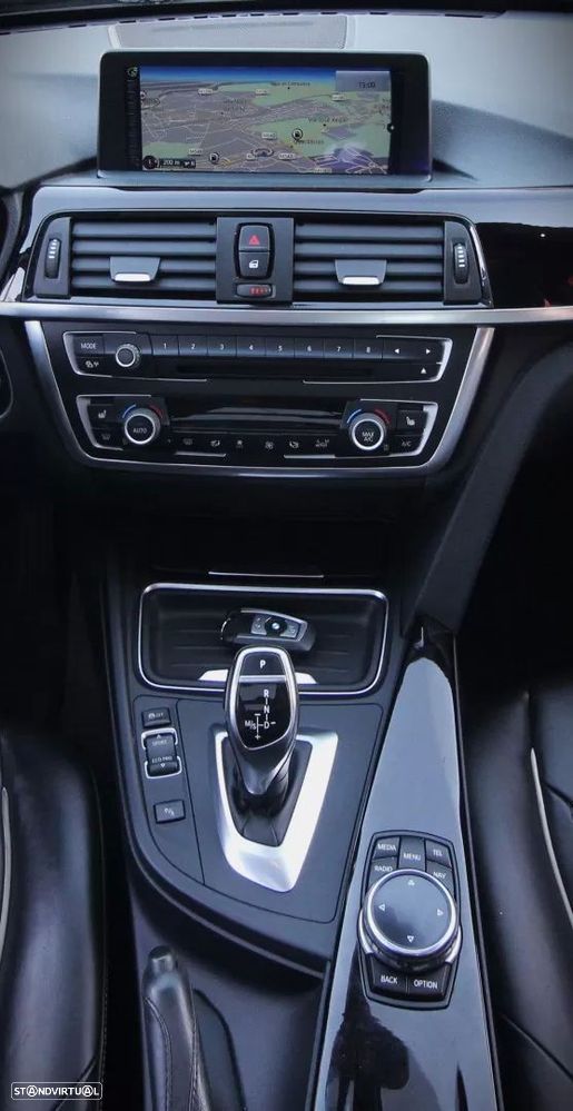 BMW 335 i xDrive L.Mod.Auto - 25
