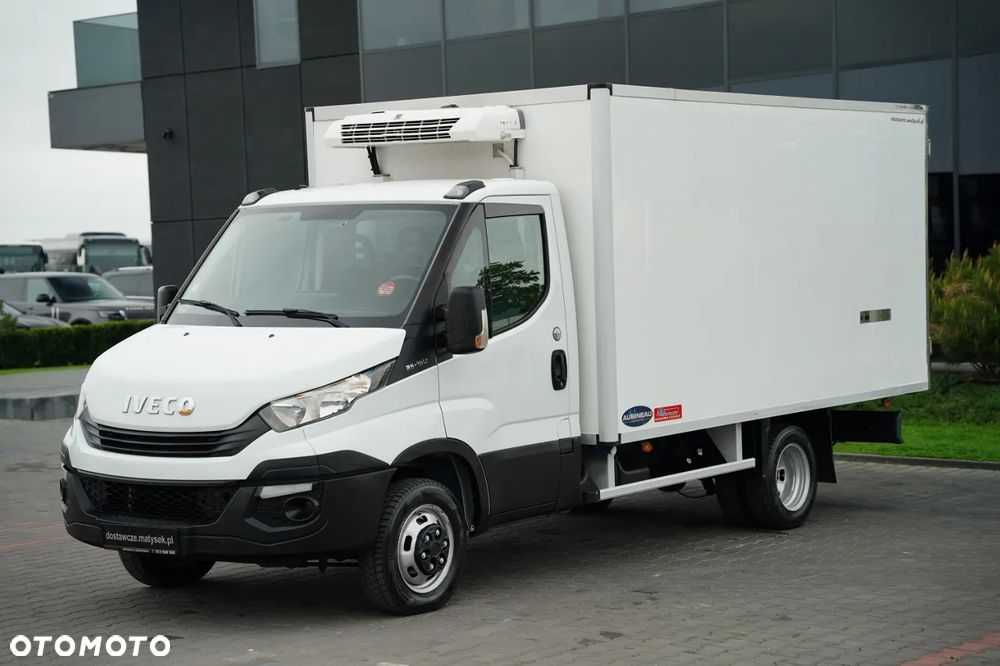 Iveco DAILY 35-150 / CHŁODNIA / THERMO KING / MANUAL / BLIŹNIAK / 3 MIEJSCA / - 2