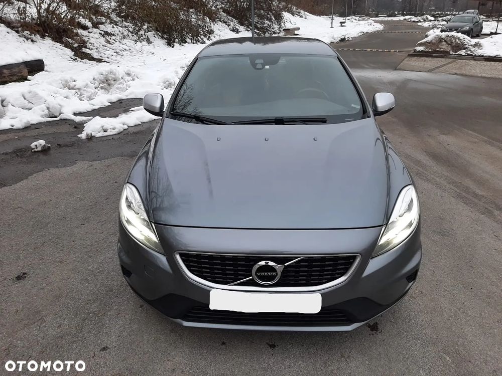 Volvo V40 D3 Geartronic RDesign - 4