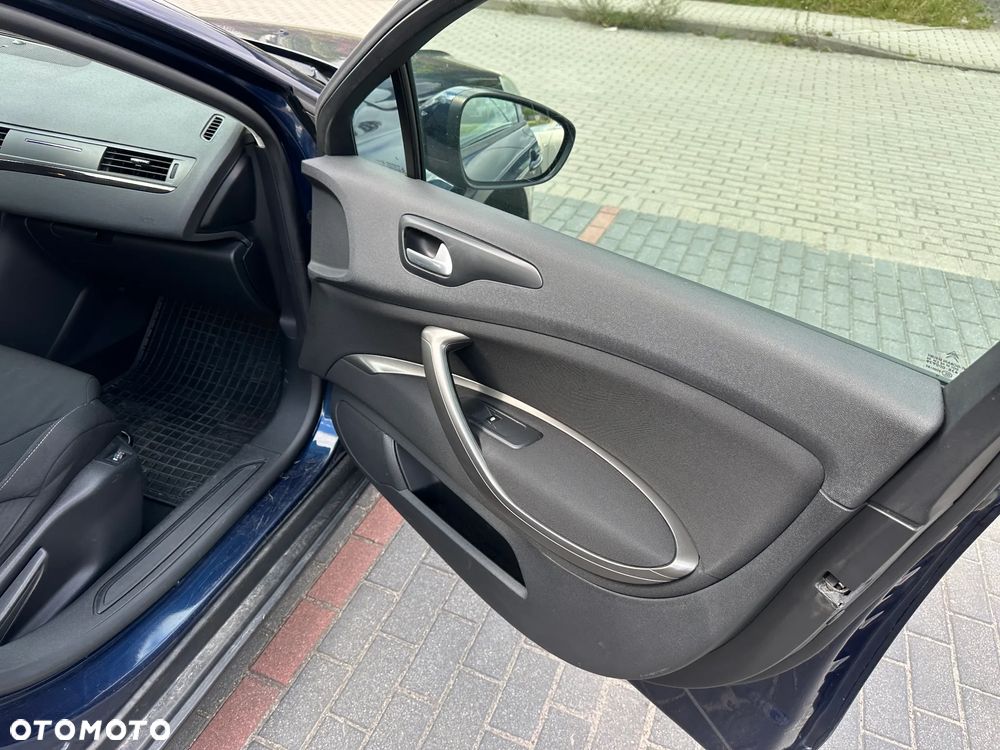 Citroën C5 2.0 16V Confort - 16