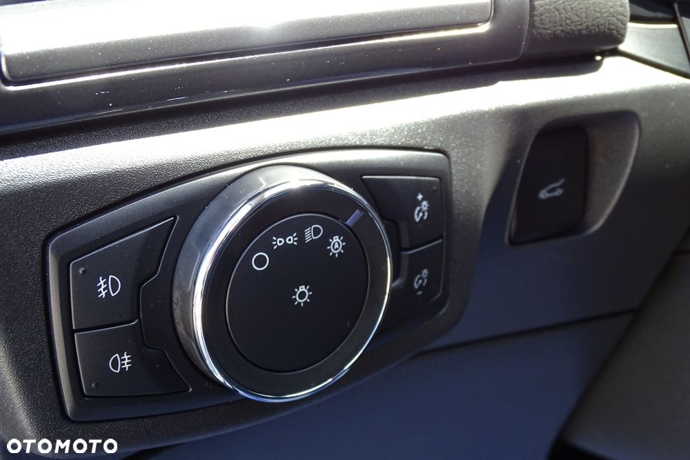 Ford Mondeo 2.0 Hybrid Titanium - 22