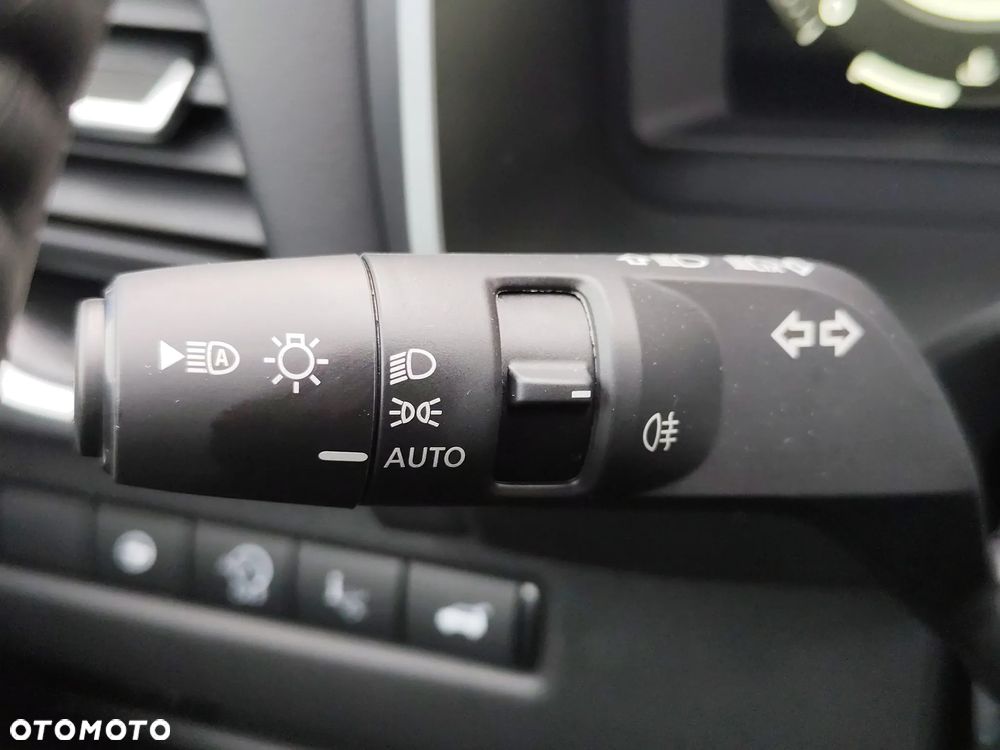 Nissan Qashqai 1.3 DIG-T MHEV Tekna Xtronic - 23