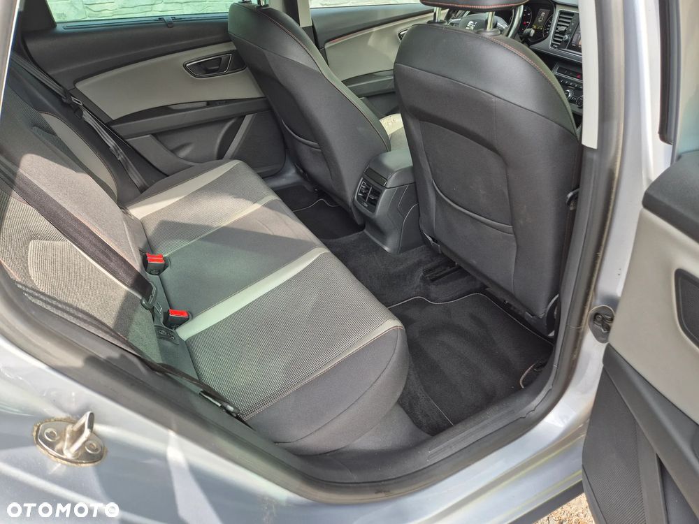 Seat Leon 2.0 TDI DPF Start&Stop DSG XCELLENCE - 25