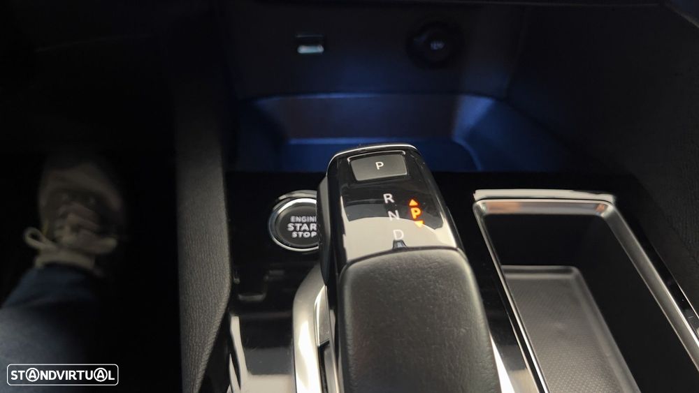 Peugeot 3008 1.2 PureTech GT EAT8 - 38
