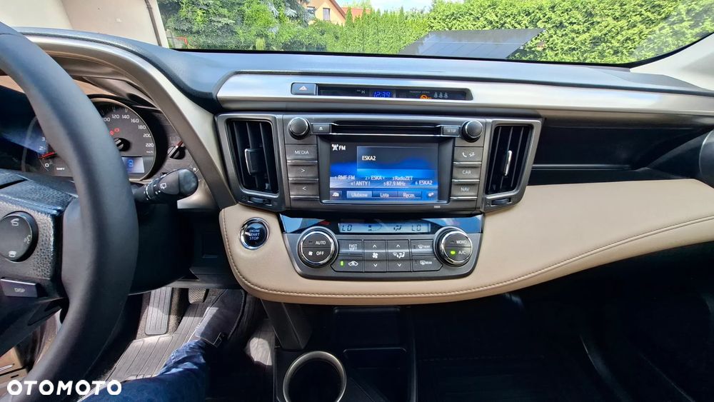 Toyota RAV4 2.0 D-4D Premium - 6