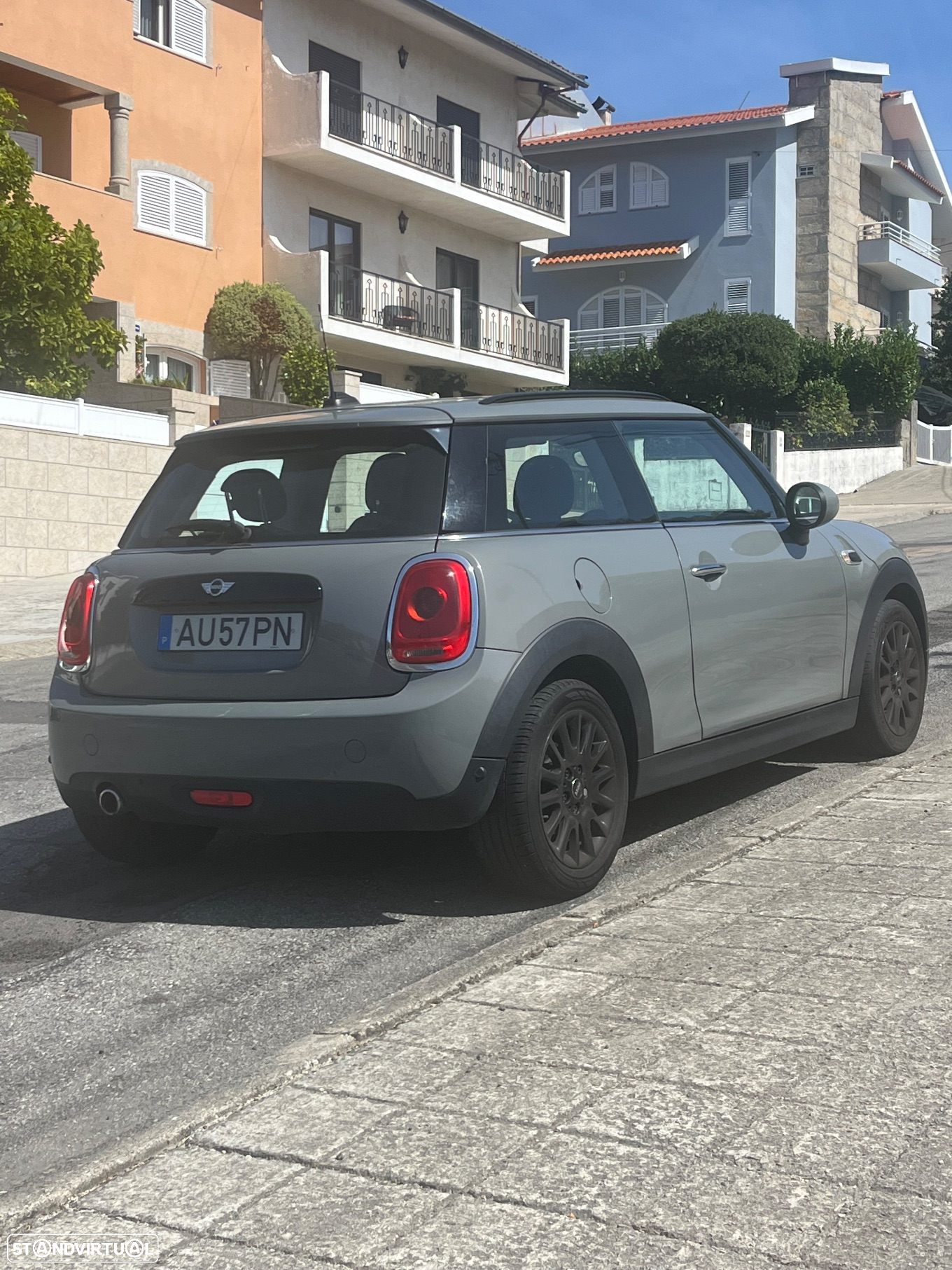 MINI 3 Portas Cooper D Aut. - 3
