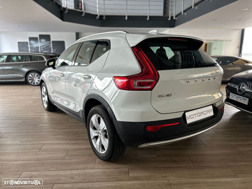 Volvo XC 40 2.0 D3 Momentum Plus Geartronic - 4