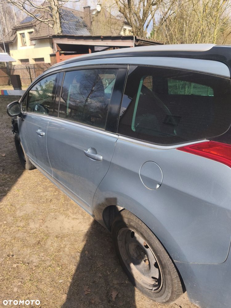 Peugeot 5008 - 4