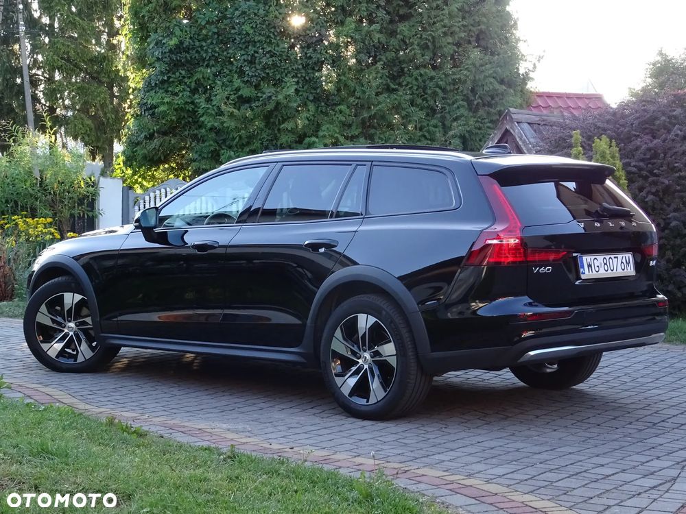 Volvo V60 Cross Country B4 D AWD Plus - 9