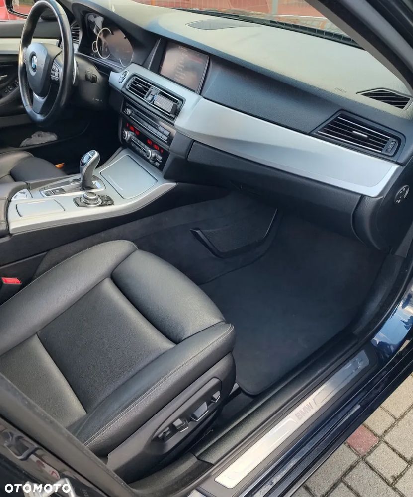 BMW Seria 5 535d Luxury Line - 23