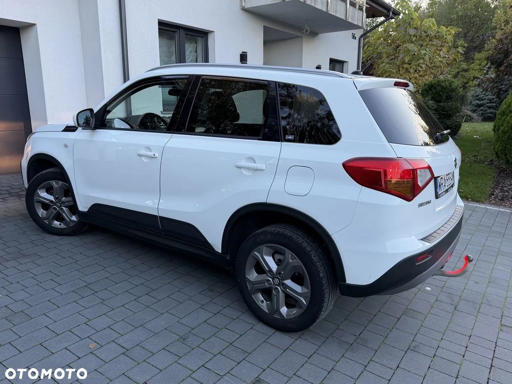 Suzuki Vitara 1.6 Premium 2WD - 23