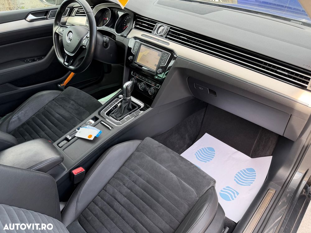 Volkswagen Passat 2.0 TDI SCR DSG Highline - 23