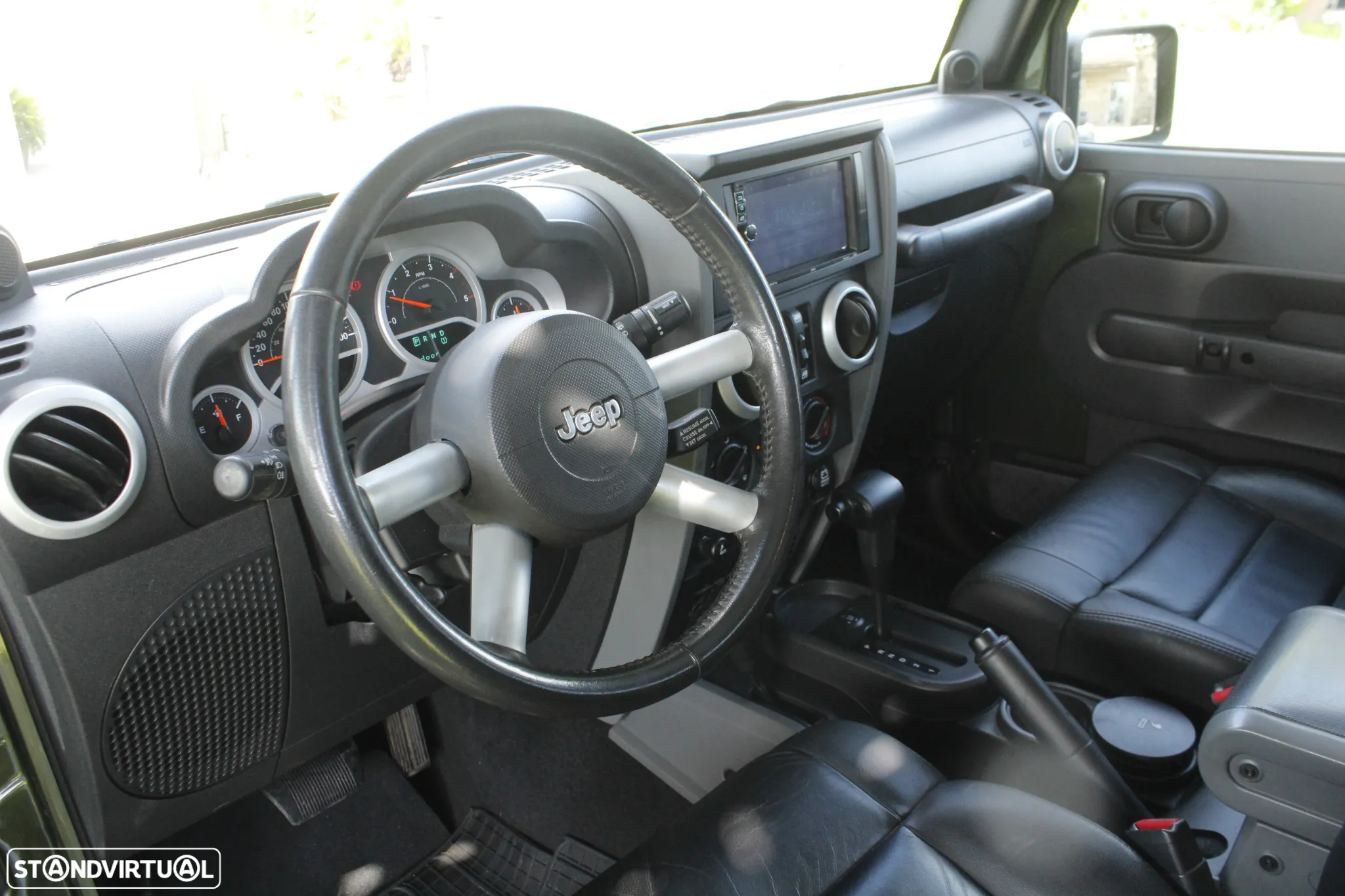 Jeep Wrangler Unlimited 2.8 CRD ATX Sahara - 12
