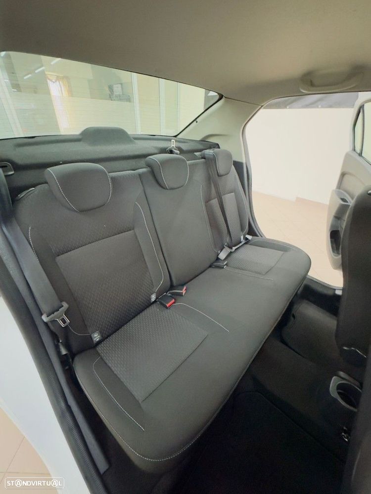 Dacia Logan 0.9 TCe Confort - 25