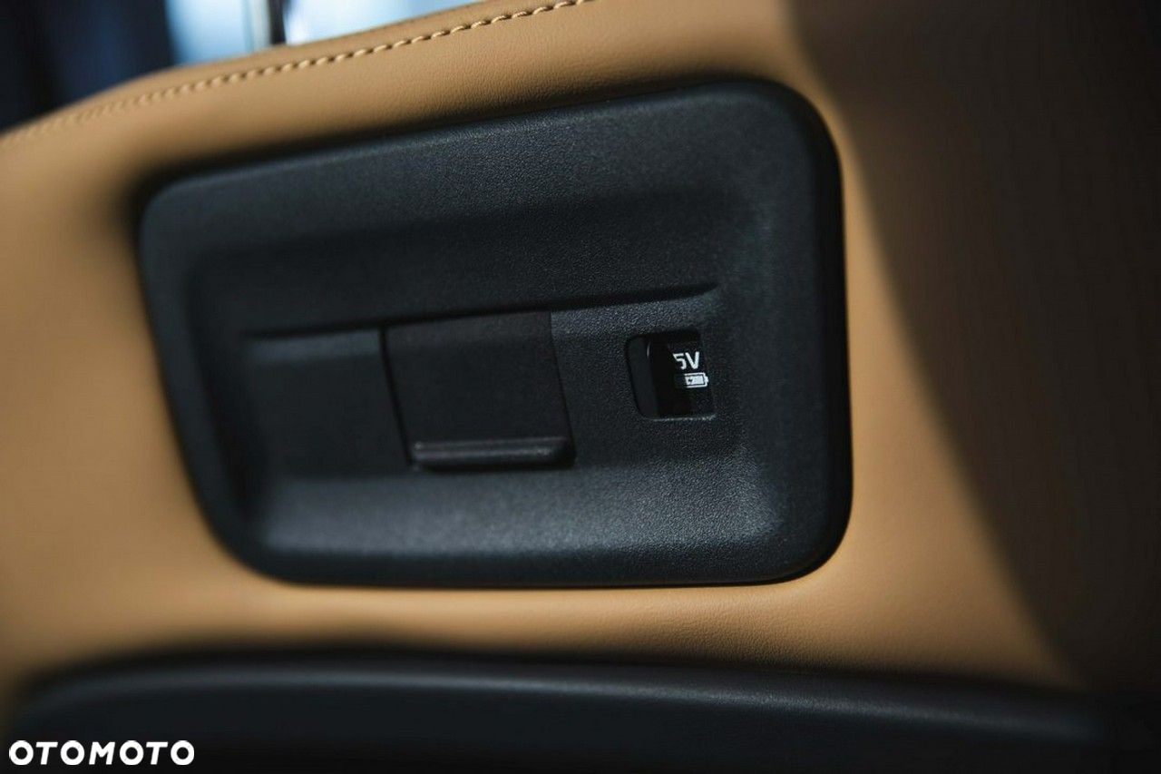 Land Rover Discovery - 17