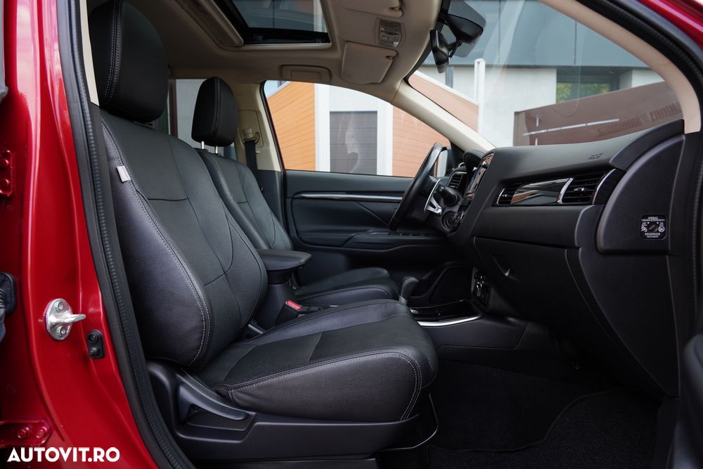 Mitsubishi Outlander 2.2 DI-D 4WD Automatik Diamant Edition - 19