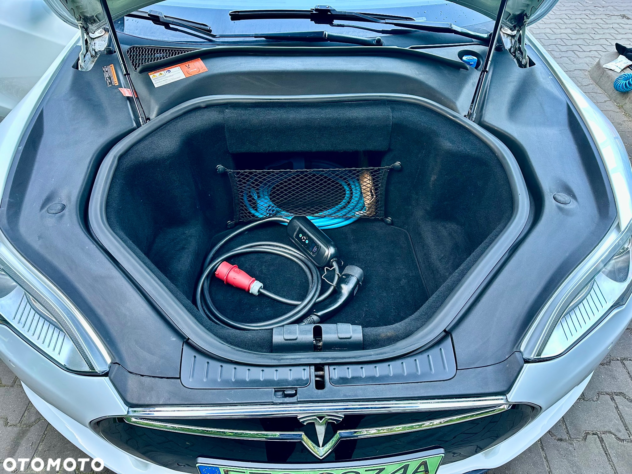 Tesla Model S Standard - 13