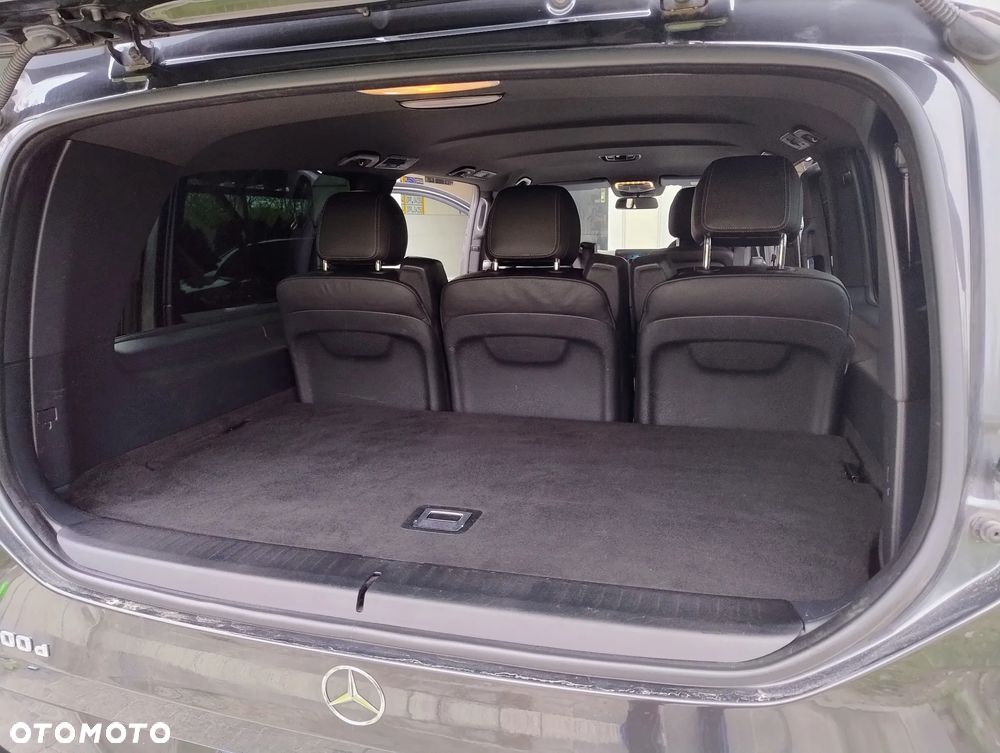 Mercedes-Benz Klasa V 300 d Extralang 4Matic 9G-TRONIC Avantgarde Edition - 21