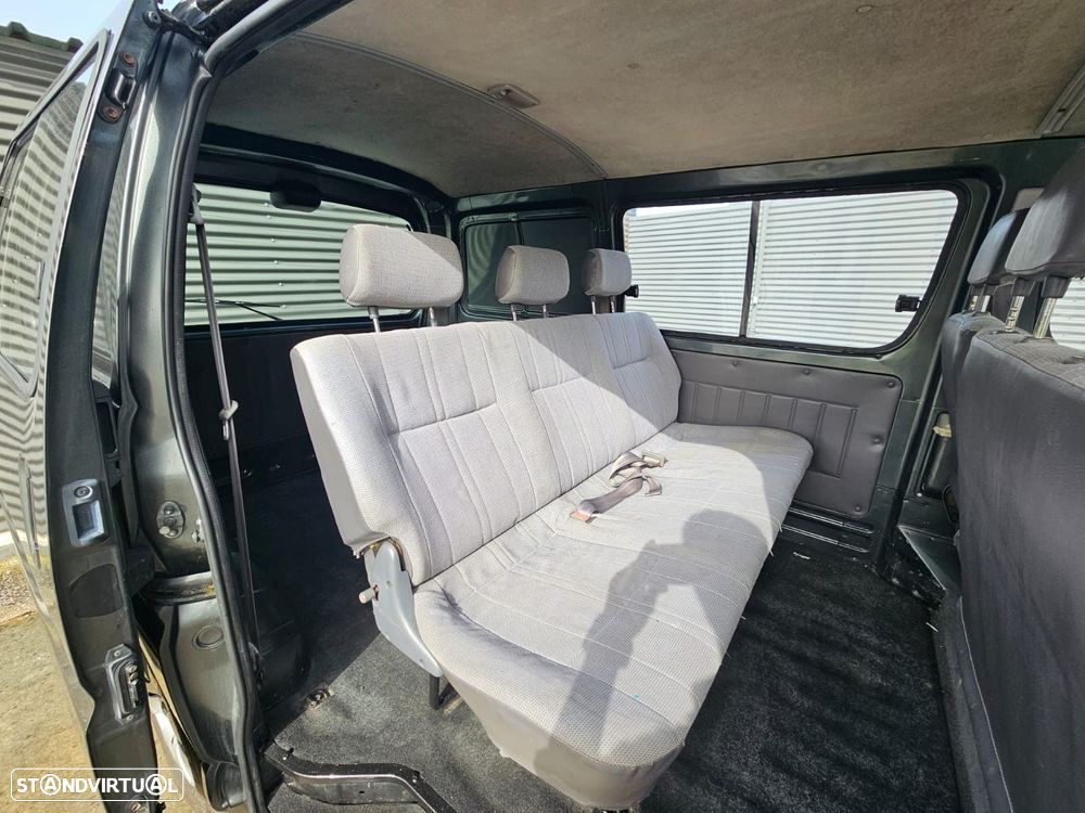 Toyota HiAce 2.4 D LXH12LG - 19