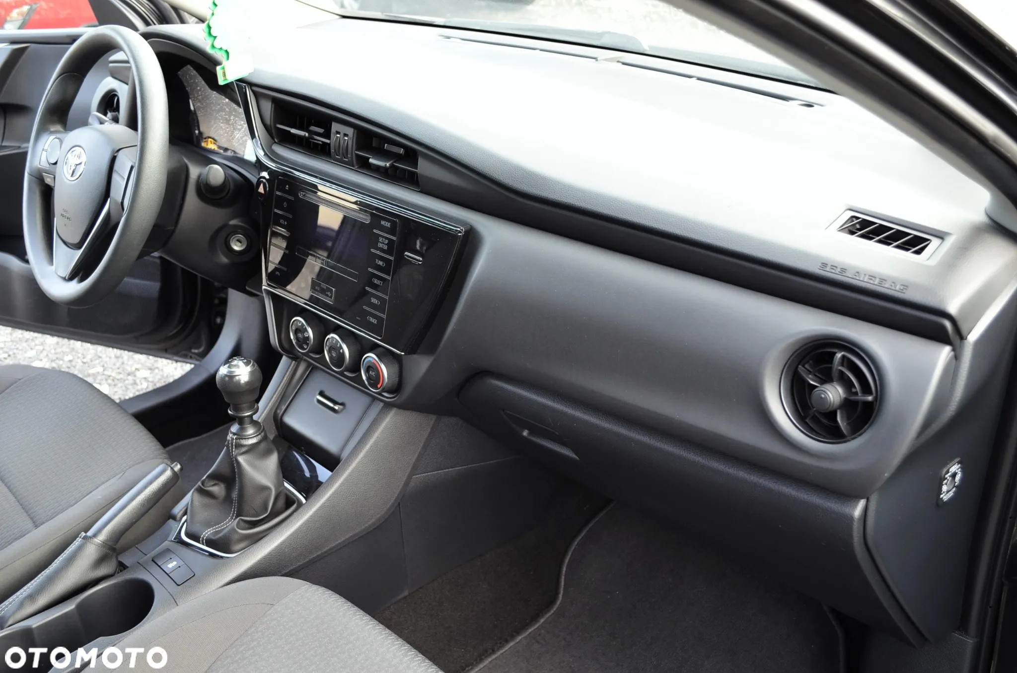 Toyota Corolla 1.33 Active - 19