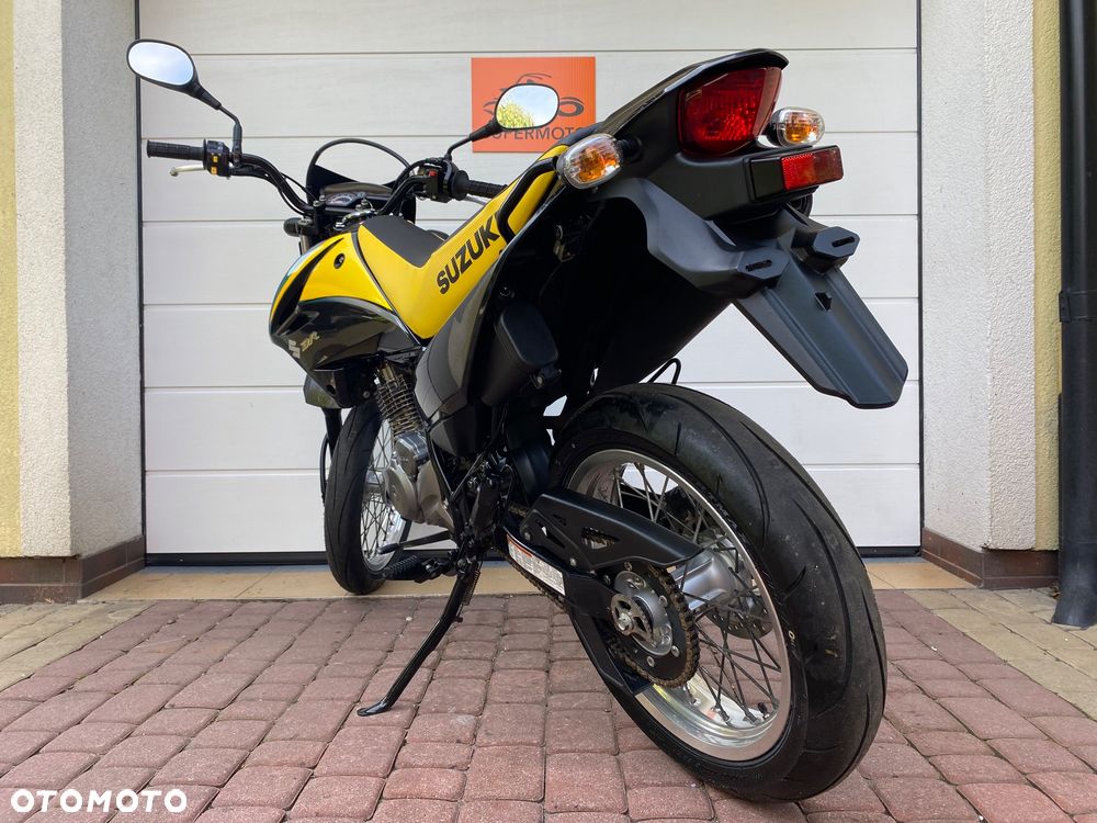 Suzuki DR - 6