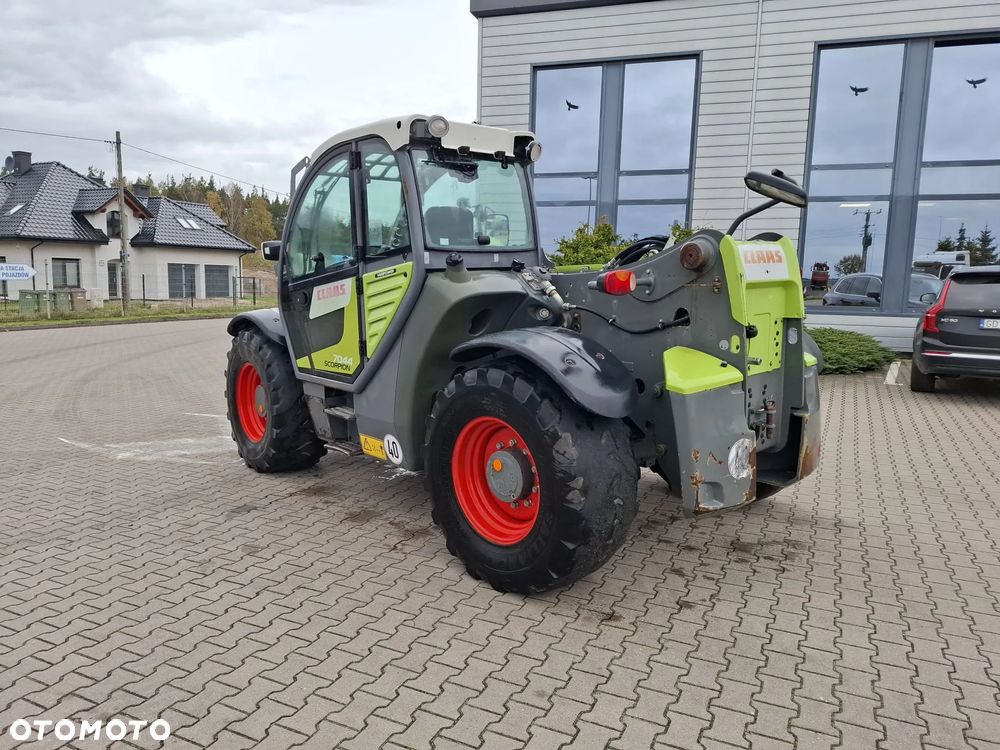 Claas SCORPION 7044 - 3