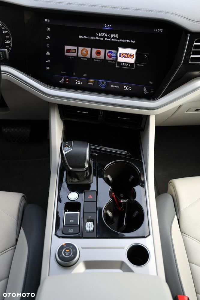 Volkswagen Touareg - 16