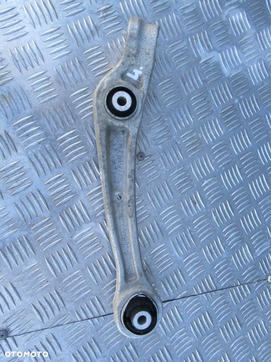 WAHACZ PRZEDNI PRZÓD PRAWY LEWY DOLNY AUDI A4 B8 A5 2007- - 1