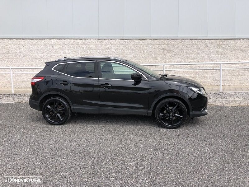 Nissan Qashqai 1.5 dCi Black Edition - 2