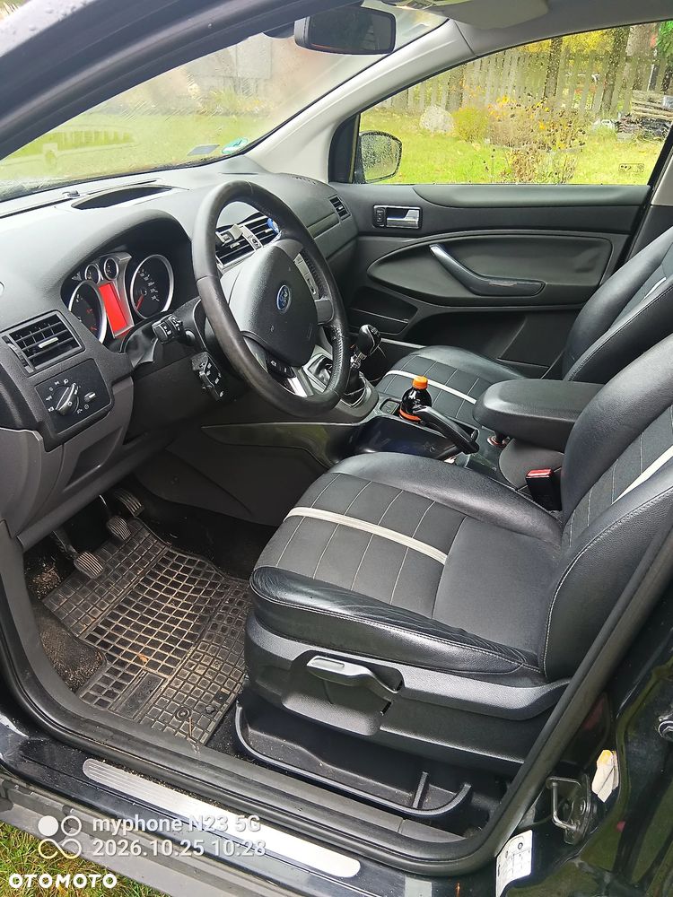 Ford Kuga 2010 photo 4