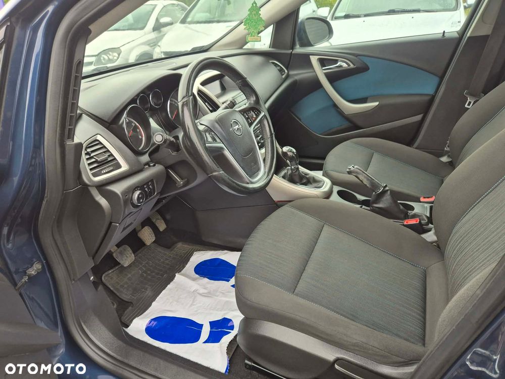 Opel Astra 1.6 Essentia - 9